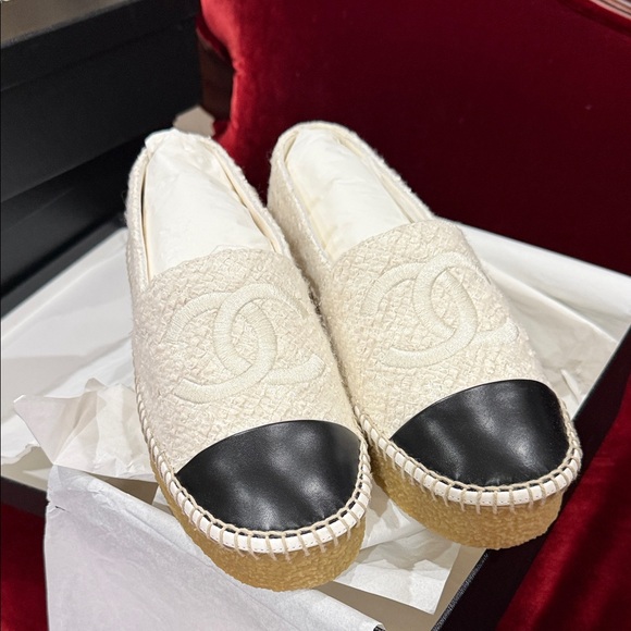 CHANEL Shoes - CHANEL White and Black Espadrilles